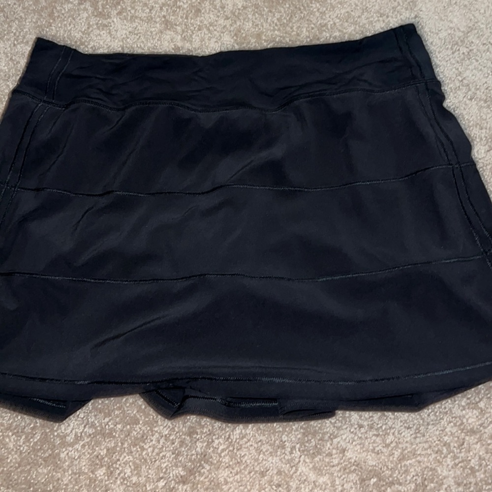 Black lululemon skirt